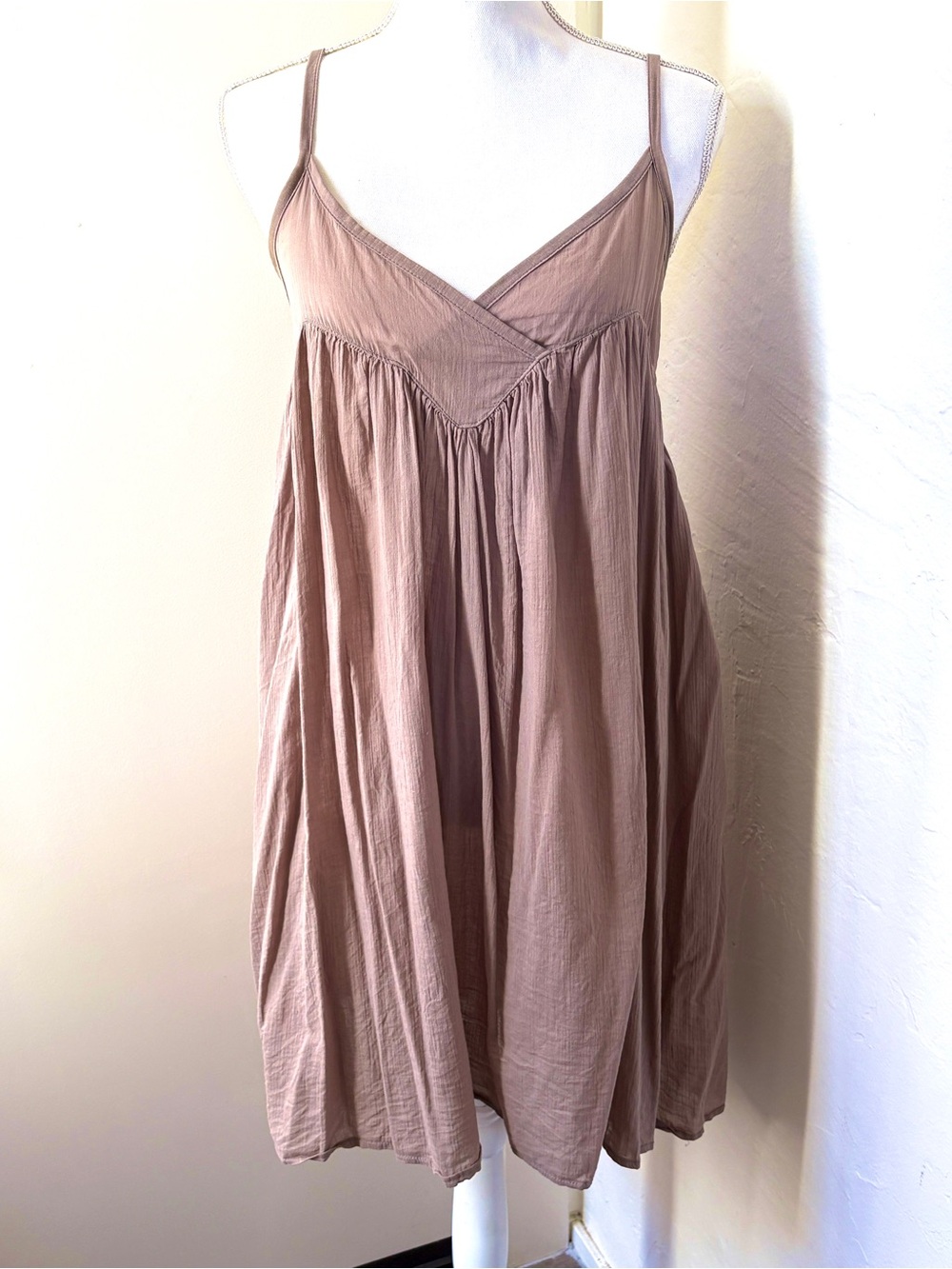 Clione Sleeveless V-Neck Cotton Spaghetti Strap Dress in Taupe
